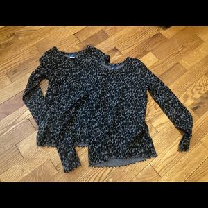 LOT of 2 Girls Size Small 6-7 Leopard Print Longsleeved shirts